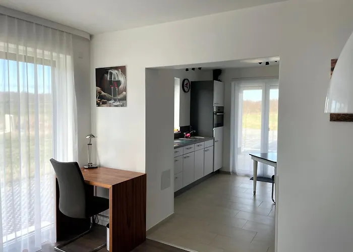 Gaestehaus Am Salzhaff بيت ريفي *