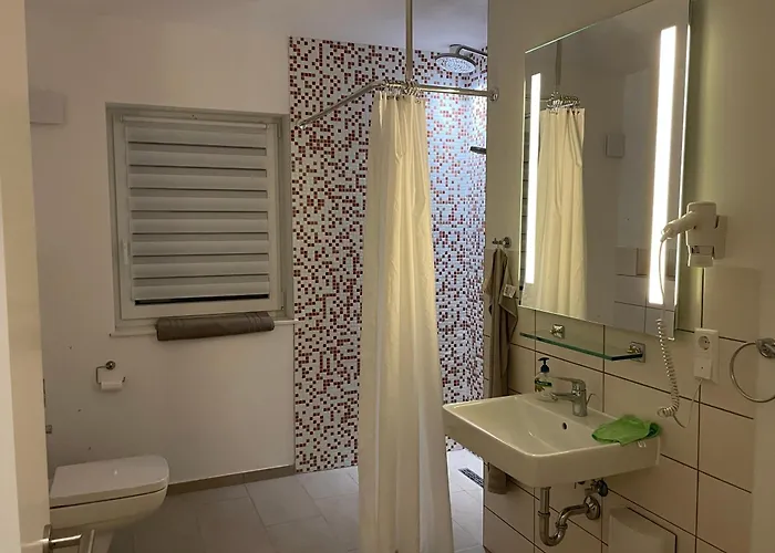 Gaestehaus Am Salzhaff بيت ريفي Zweedorf